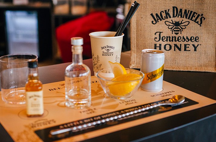 Jack Daniel's Tennessee Honey cocktail‑making workshop.