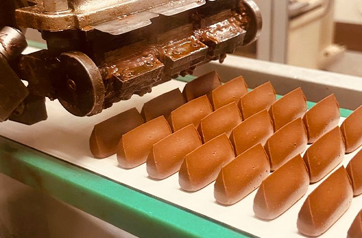 Gobino factory process production of the chocolates.