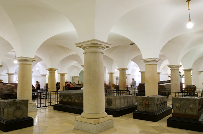 Berliner Dom crypt with tombs of key figures.
