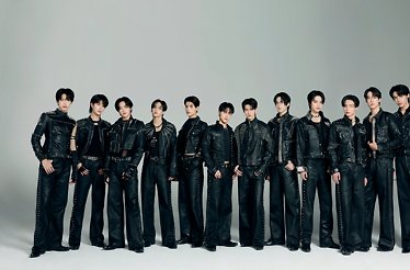 Promotional banner for BUS THE 1ST ASIA FANCON TOUR : THE FIRST LIGHT IN TAIPEI.