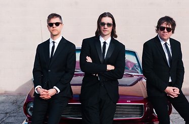 Promotional banner for The Click Five For Lovers Tour.