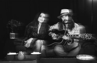 Halestorm's Lzzy & Joe: Unplugged