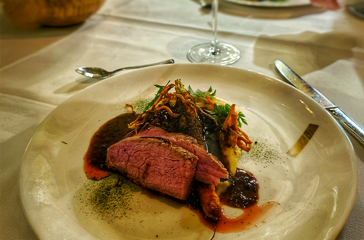 Meat dish served at Spatenhaus an der Oper.