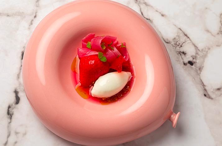 A dessert place on the extraordinary plate at the DaNico.