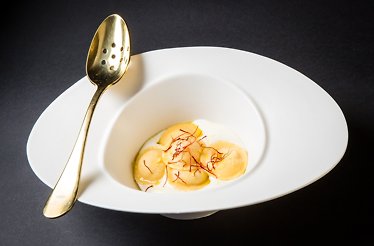 Raviolino di Mascarpone served at  All'Oro