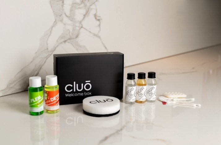 Welcome box and its products at CLUO Webshop