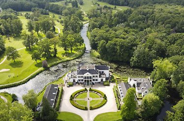 Bird's eye view of the Kasteel Engelenburg estate in Brummen