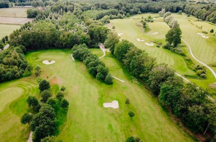 Aerial view of a beautiful golf course at Kasteel Engelenburg.