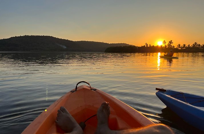 A person in a kayak at river Chaporá, close to private Sai Island