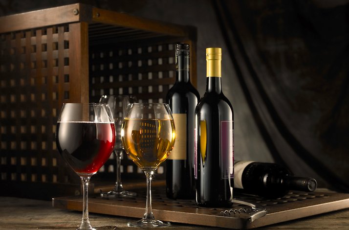 Red and white wine from the Mainz region