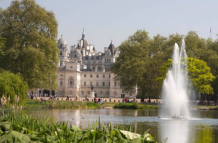 View of the Buckingham Palace from St James's Park