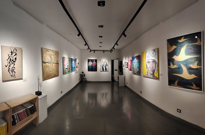 The showroom of monogramma art gallery.