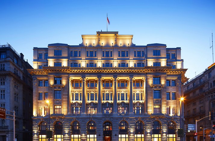 Access the prestigious Roosevelt Club Floor for a luxe dining experience: In Shanghai, Mainland China The House of Roosevelt building in the evening, Shanghai, China.