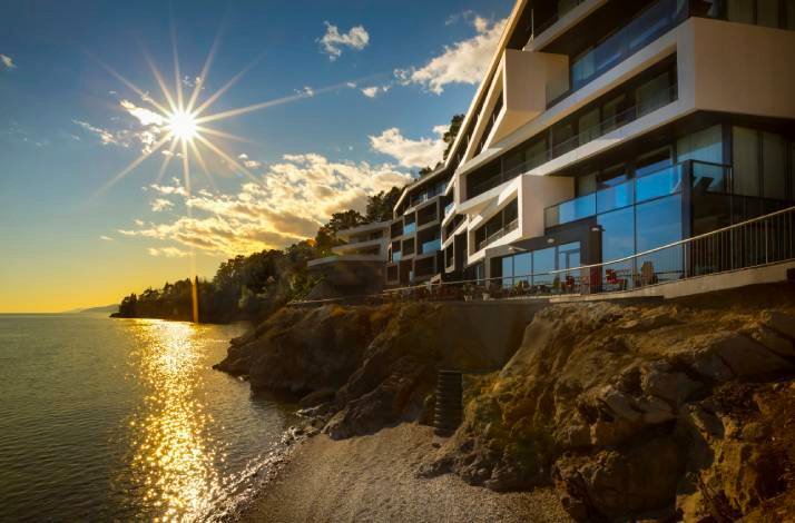 A beautiful sunset view from Restaurant Navis