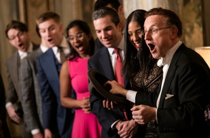 The surprised reaction of the audience during the Steve Cohen show.