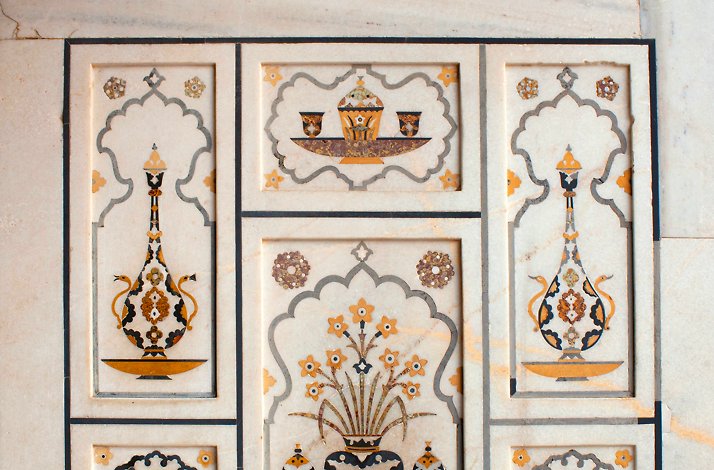 Wall art at Itimad-ud-Daulah mausoleum