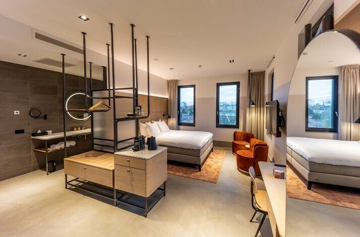 The modern interior of one of the bedrooms of Notiz Hotel 