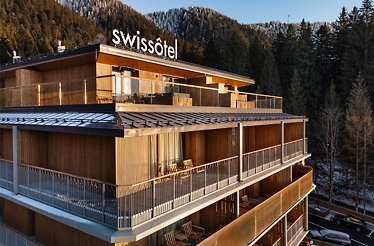 View on Swissôtel Poiana Brașov.