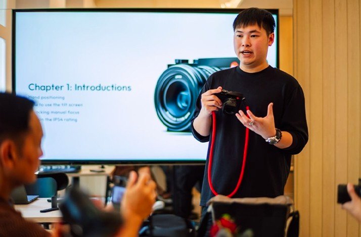 The photo from the  hands-on photography workshop led by a professional Leica photographer at  Leica Akademie.