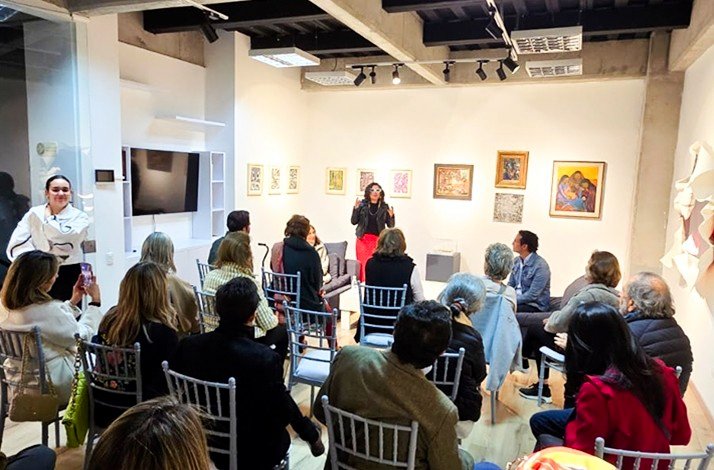 Guests on an art talk for a private art collection at Culto Gallery, Bogotá, Colombia.