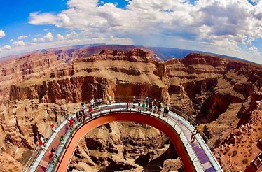 Discover Grand Canyon West & Skywalk