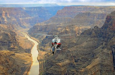 Fly Over Grand Canyon & Land Below