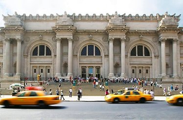 A wide shot of the Metropolitan Museum of Art in New York City.