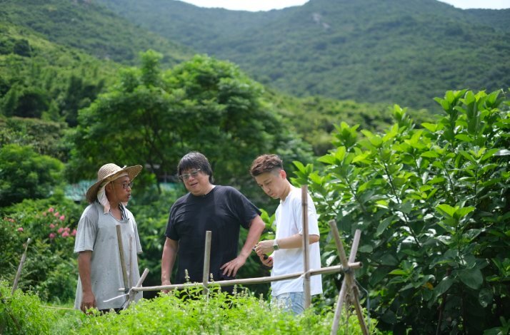Executive Chef Alvin and Head Chef Kasey on a trip to the Yi O paddy fields to learn how the rice served at Cafe Bau is grown.