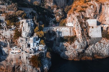 A bird eye view of Furore.