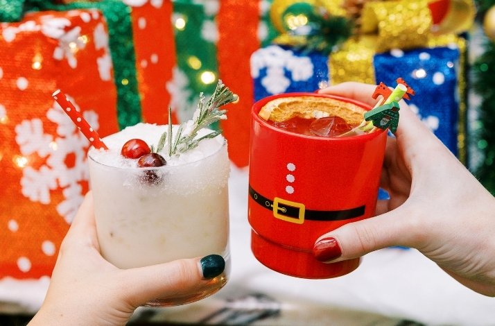 Festive drinks served at Holly Jolly Bar with special Christmas mugs.