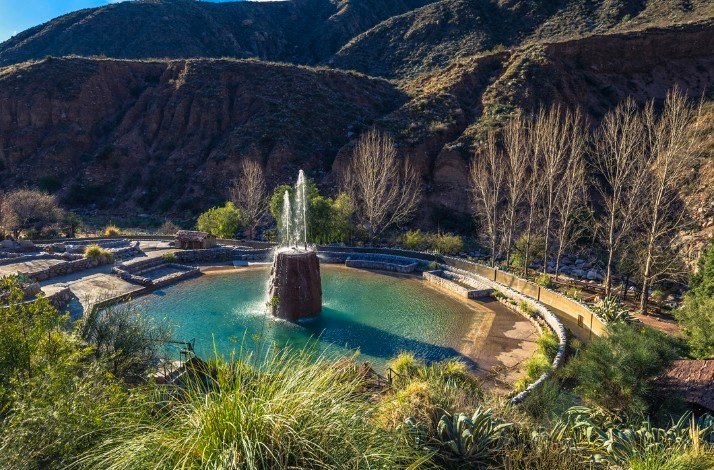 Termas Cacheuta Thermal Water Park is located only 39 km from Mendoza City.