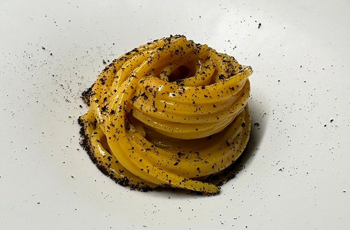 An exquisite Thai and Italian meal served at Wonderfruit's Chef's Table.