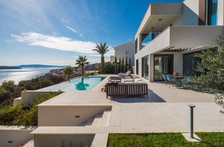 The view on villa Ekyzeum in Croatia