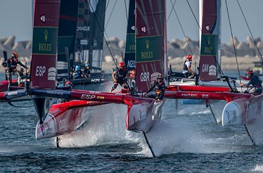 An action shot of the sailing.