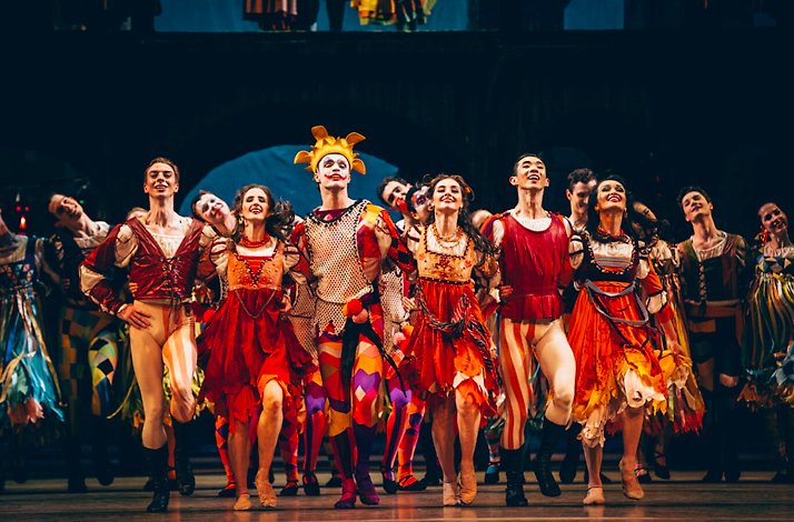 Promotional photo of Australian Ballet's performance of Romeo and Juliet live on stage.