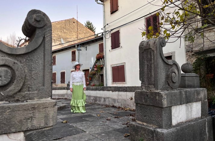 Usage statistics Costumed guide on the Šetojiorti promenade in Buzet, Istria.