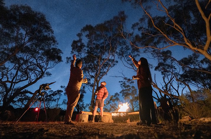 People stargazing with telescopes in the Blue Mountains, UNESCO World Heritage Site.