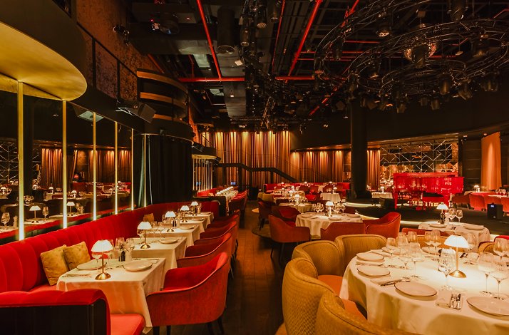 Aretha: In Dubai, United Arab Emirates (2)