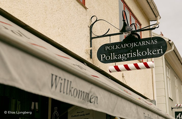 A view of the Polkapojkarna candy shop, located on the main street of Gränna, Sweden. ©Elias Ljunberg