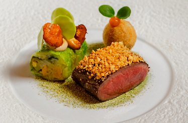 A plated fine-dining dish served at Ambrozijn restaurant in Valkenburg aan de Geul.