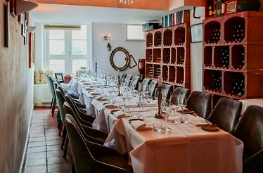 A table served for guests at Bert van Buschbach.