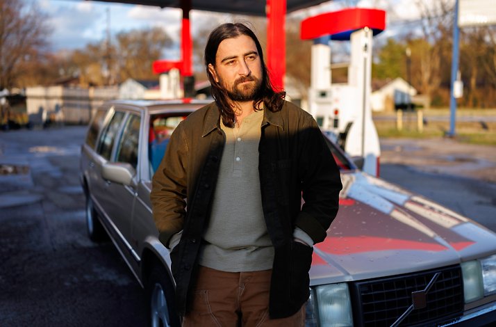 Promotional photo of music artist Noah Kahan.