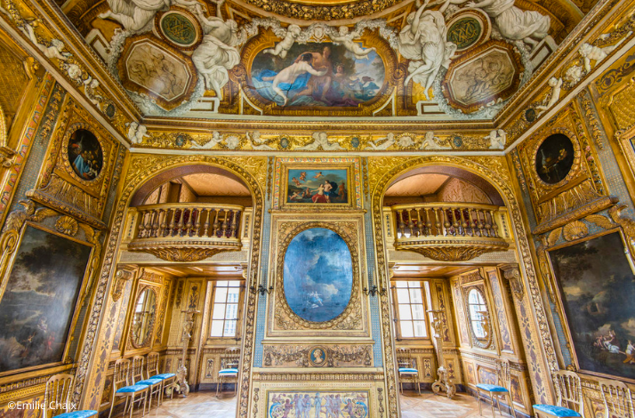 Unique interior of Paris's Hôtel de Lauzun with walls decorated in paintings and ornaments. ©  Emilie Chaix.