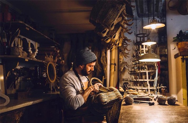 The image of craft influencer Javier Sánchez Medina.