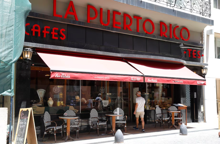 A historic and notable café located in Buenos Aires - La Puerto Rico.