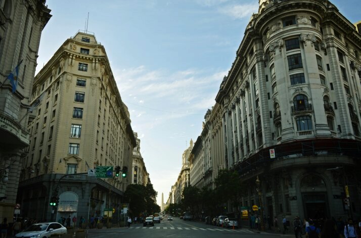 A view along the Avenida Roque Sáenz Peña in Argentina.