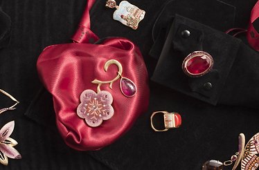 Collection of Rome's jewelry crafted by local masters.