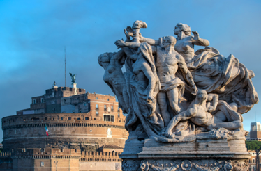 Sculpture representing Proclamation of Italian Unification by Giovanni Nicolini on the Ponte Vittorio Emanuele II in Rome.