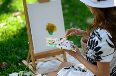 Experience an immersive artsy day with culture and birdwatching in nature