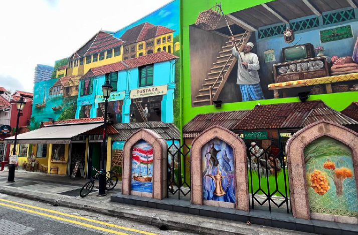The mural in Kampong Glam neighborhood 